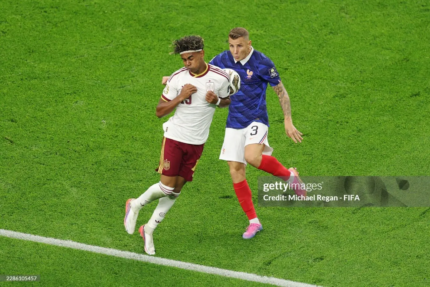 Lamine Yamal wins the penalty incident against Lucas Digne